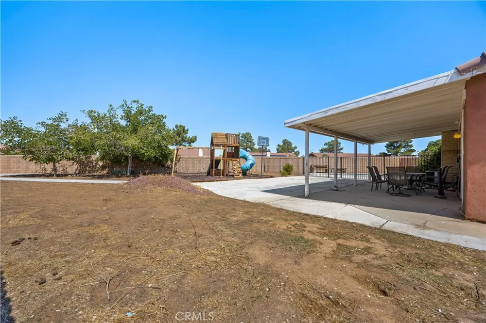 10716 Wakefield Street E Adelanto, CA 92301