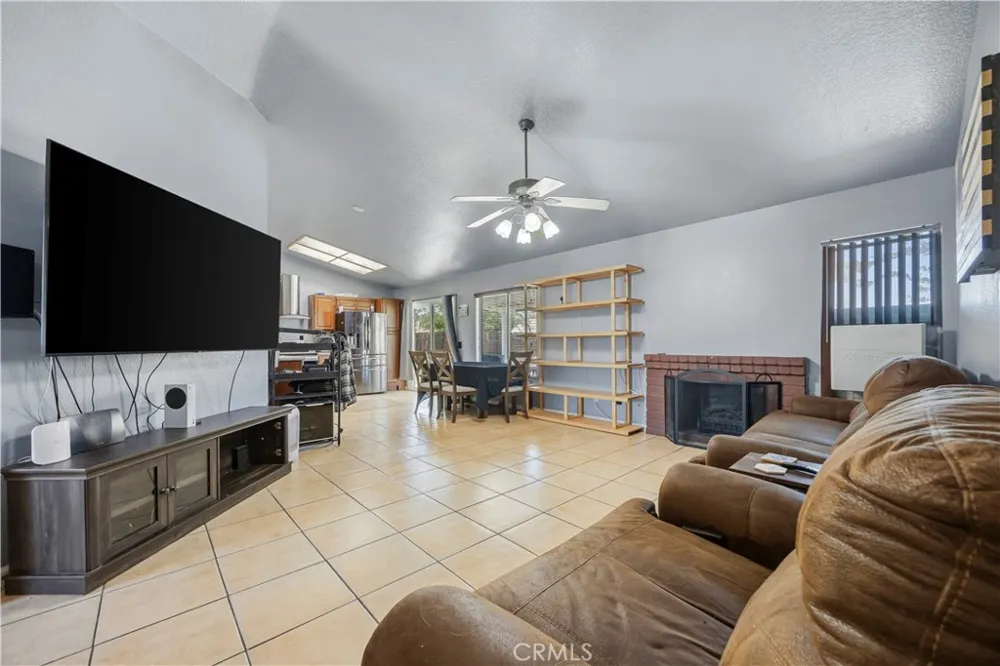 10716 Wakefield Street E Adelanto, CA 92301