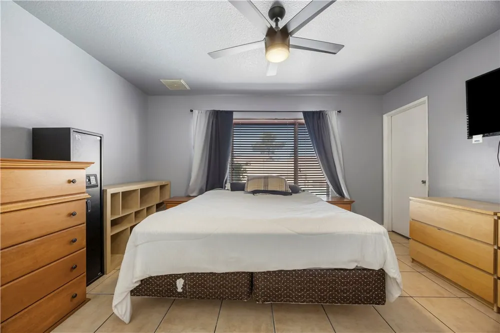 10716 Wakefield Street E Adelanto, CA 92301