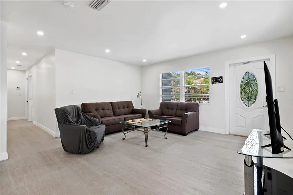 503 PENNOCK LANE Jupiter, FL 33458