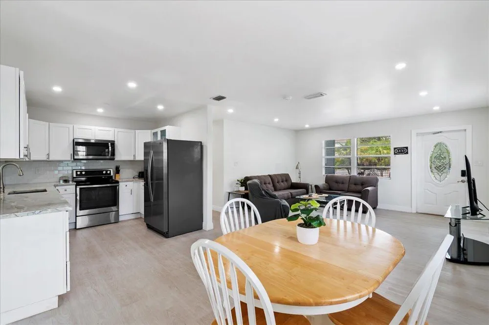 503 PENNOCK LANE Jupiter, FL 33458