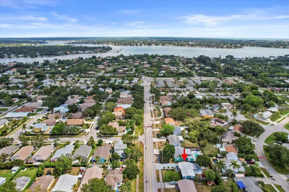 503 PENNOCK LANE Jupiter, FL 33458