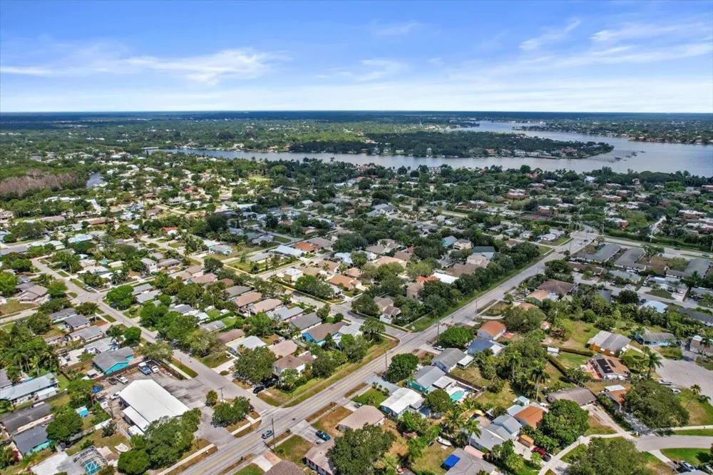 503 PENNOCK LANE Jupiter, FL 33458