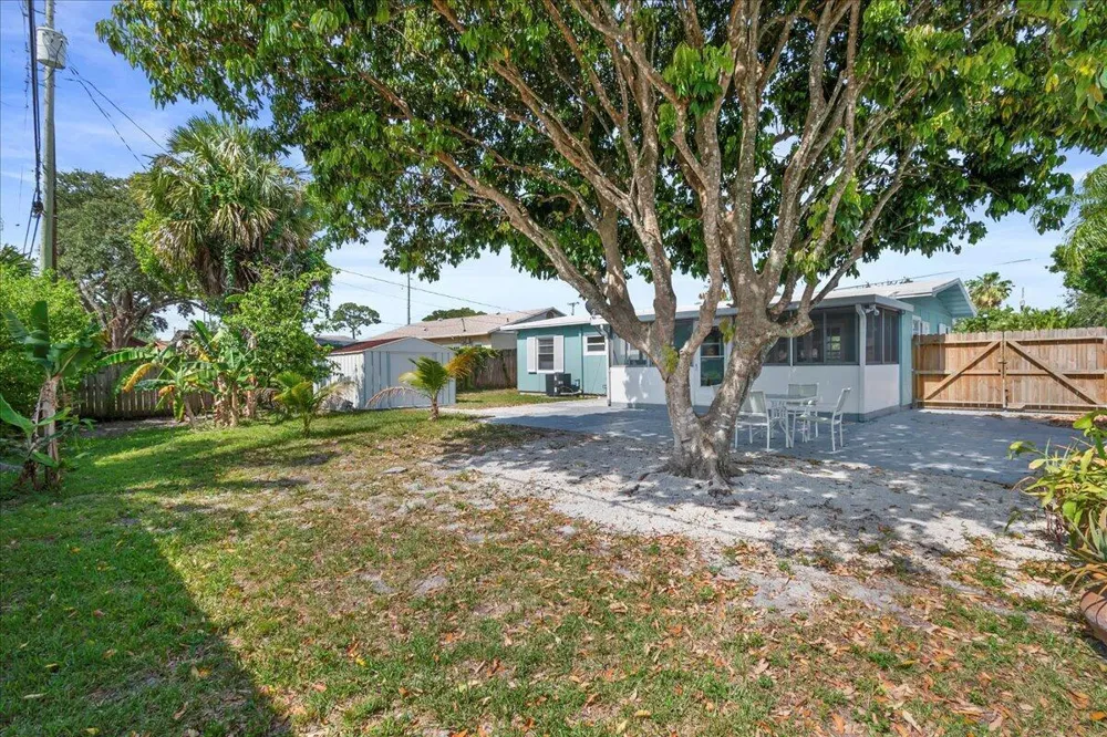 503 PENNOCK LANE Jupiter, FL 33458