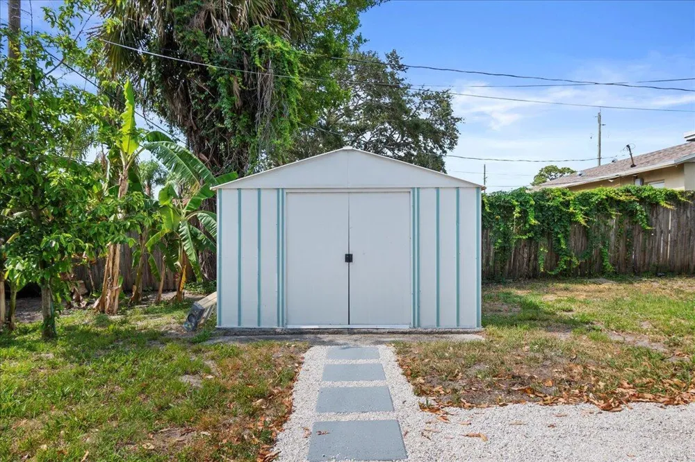 503 PENNOCK LANE Jupiter, FL 33458