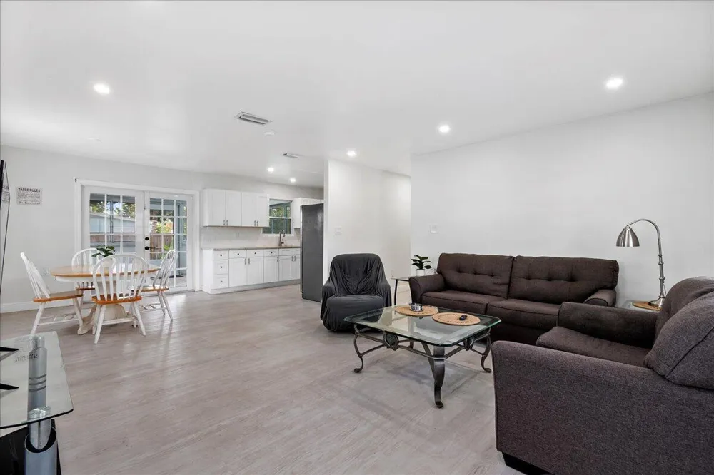 503 PENNOCK LANE Jupiter, FL 33458