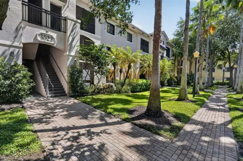 3022 ALCAZAR PLACE #301