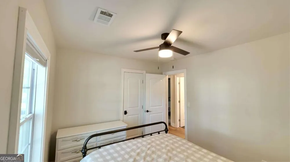 1402 Wethersfield RD Snellville, GA 30078