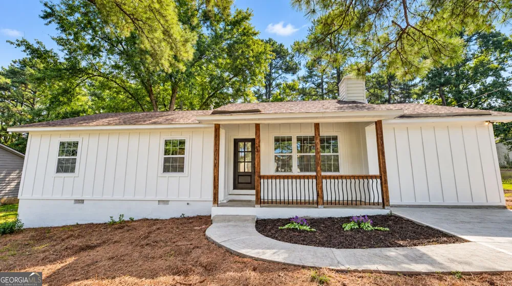 1402 Wethersfield RD Snellville, GA 30078