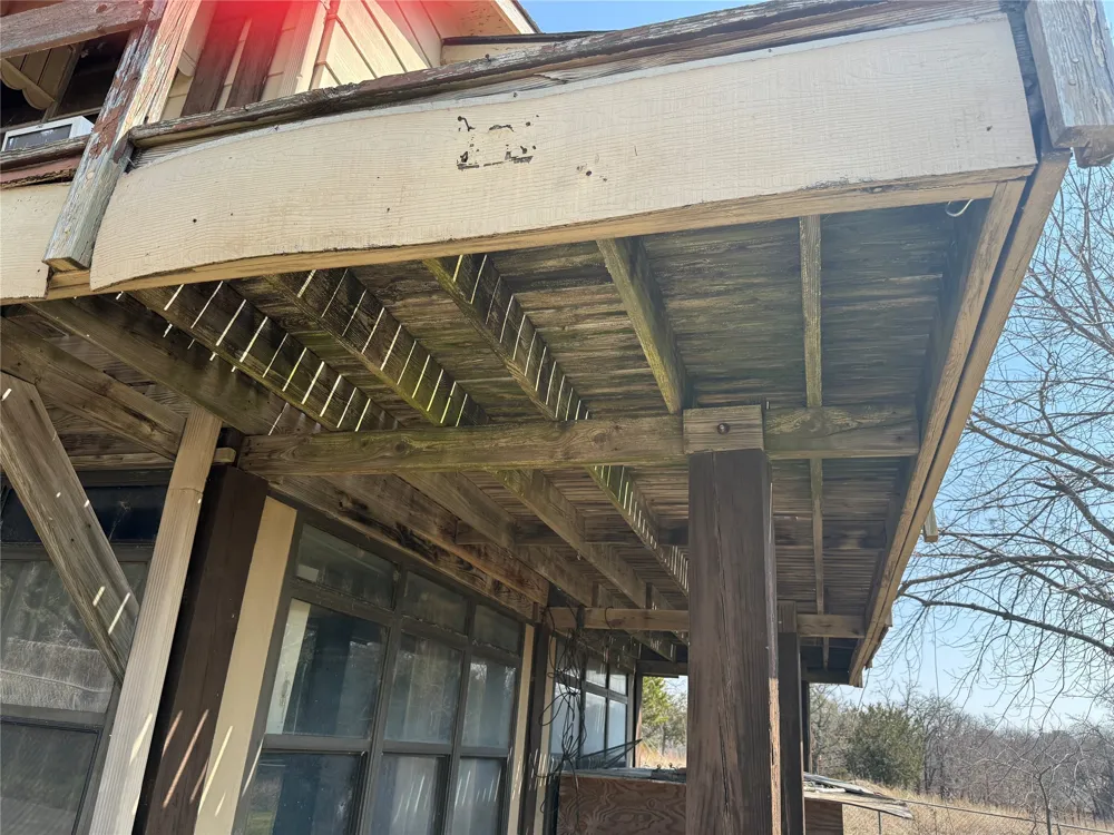 4103 White Settlement Road Weatherford, TX 76087