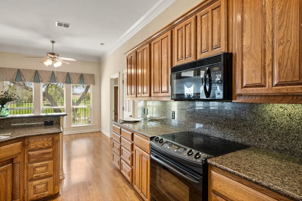 10701 Whitestone Ranch Road Benbrook, TX 76126