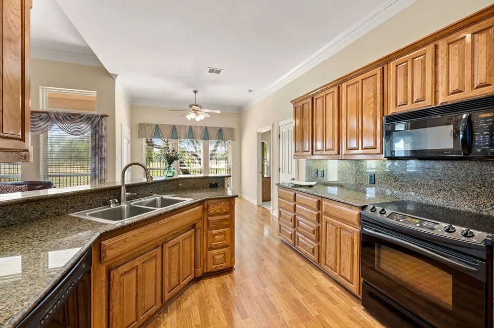 10701 Whitestone Ranch Road Benbrook, TX 76126