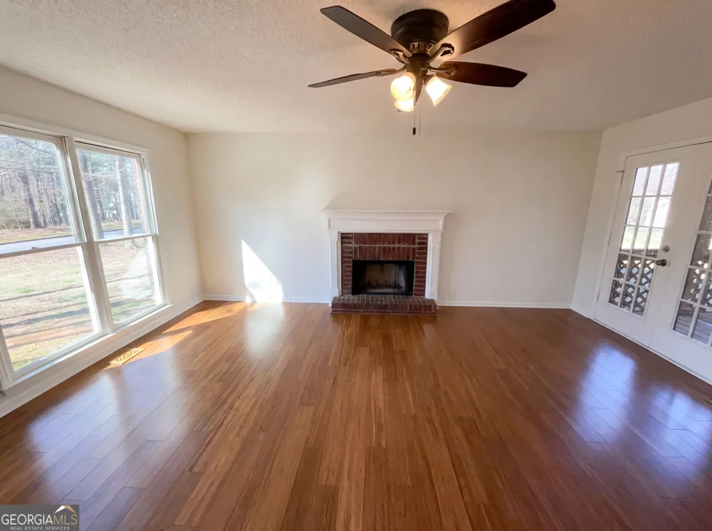 1012 Crown Corners DR McDonough, GA 30253