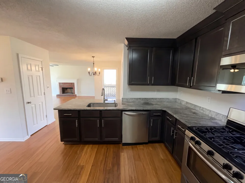 1012 Crown Corners DR McDonough, GA 30253