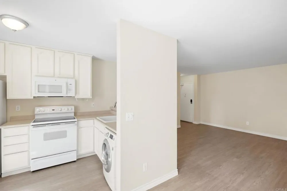 7500 Parkway Drive #207 La Mesa, CA 91942