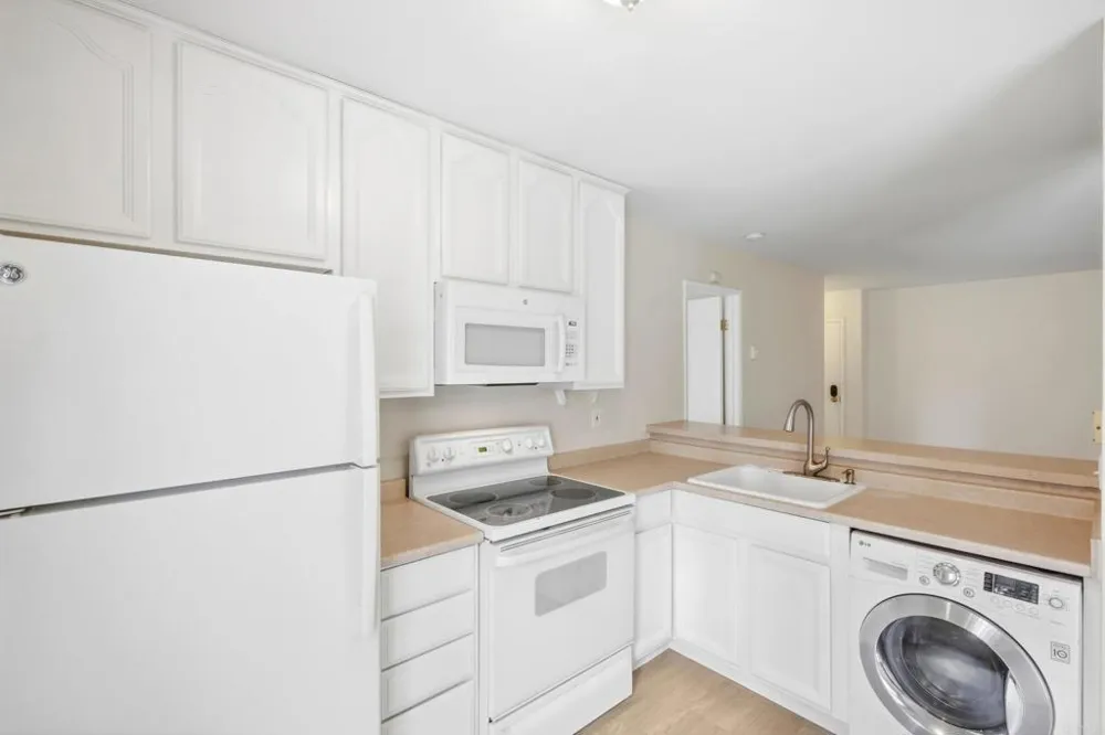 7500 Parkway Drive #207 La Mesa, CA 91942