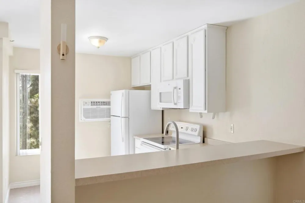 7500 Parkway Drive #207 La Mesa, CA 91942