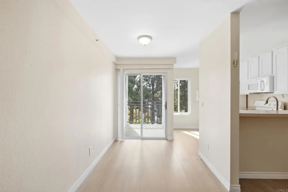 7500 Parkway Drive #207 La Mesa, CA 91942