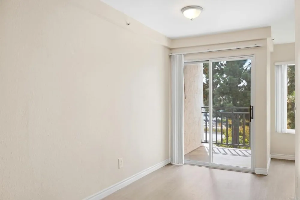 7500 Parkway Drive #207 La Mesa, CA 91942