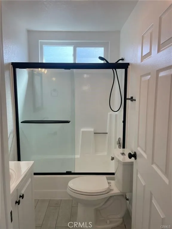 10037 Samoa Avenue #11 Tujunga, CA 91042