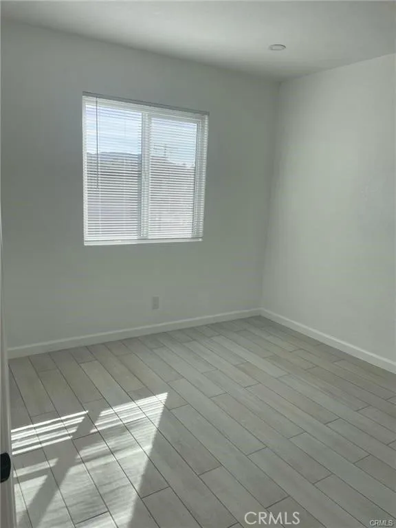 10037 Samoa Avenue #11 Tujunga, CA 91042