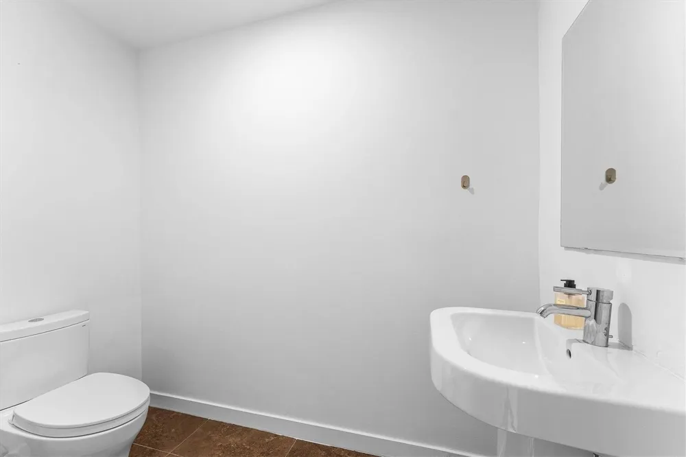 1040 Biscayne Boulevard #1908 Miami, FL 33132