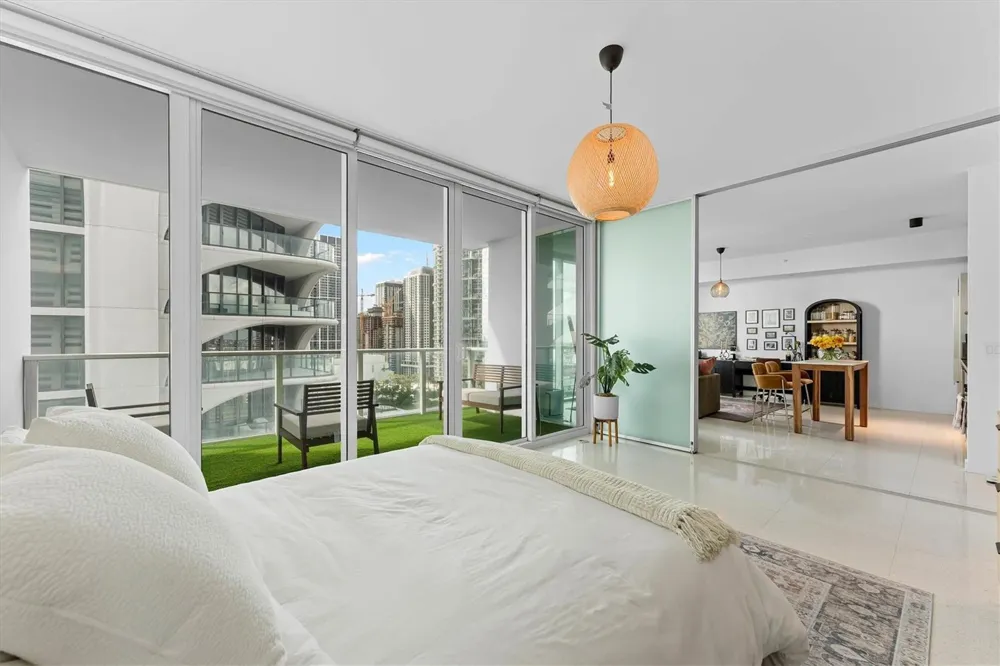 1040 Biscayne Boulevard #1908 Miami, FL 33132