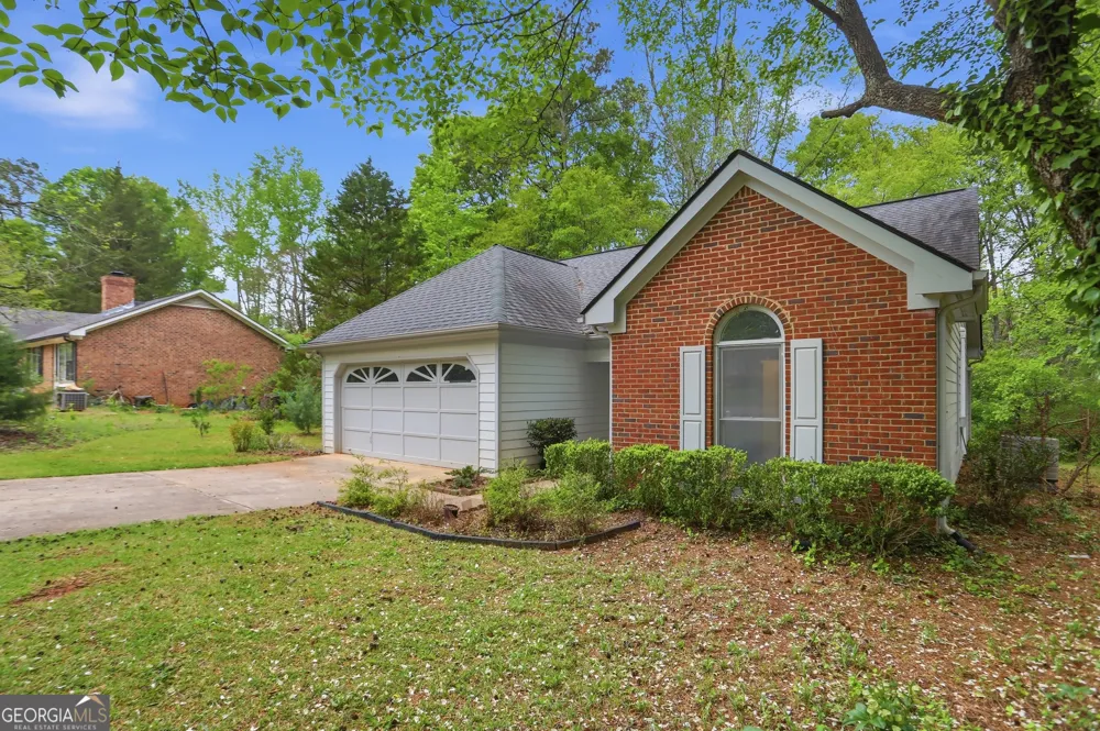 120 Brookstone CT Athens, GA 30605