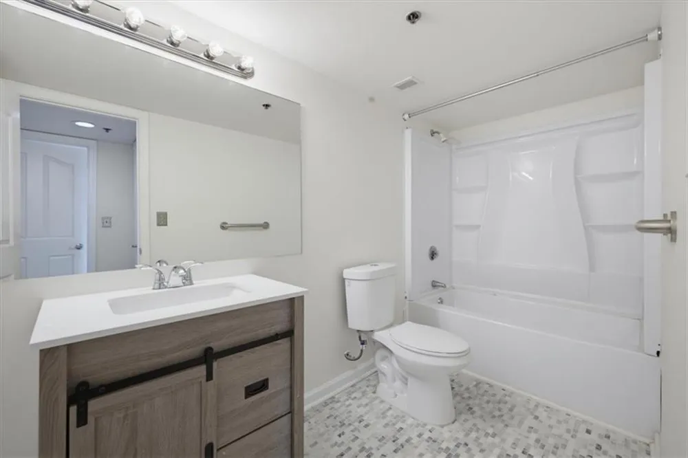 2870 Pharr Court South NW #2006 Atlanta, GA 30305