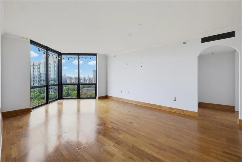 2870 Pharr Court South NW #2006 Atlanta, GA 30305
