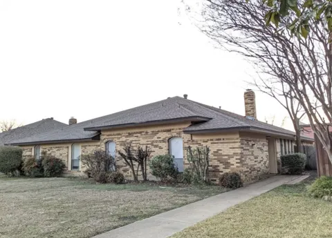 3321 San Mateo Drive