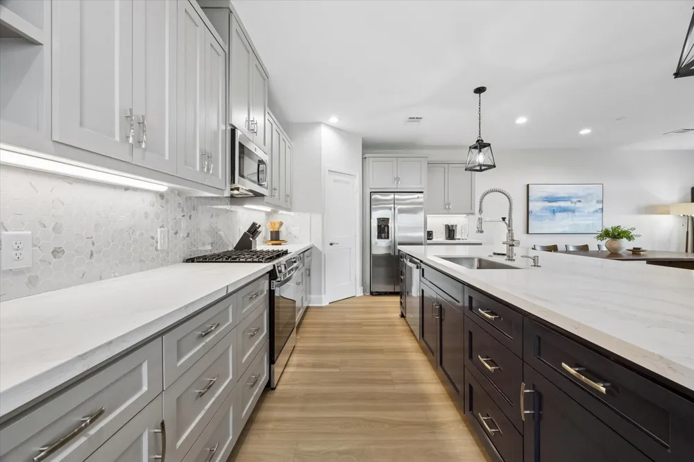 2337 Austin Avenue #B Pearland, TX 77581