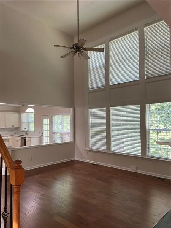 555 Midhurst Place Johns Creek, GA 30024