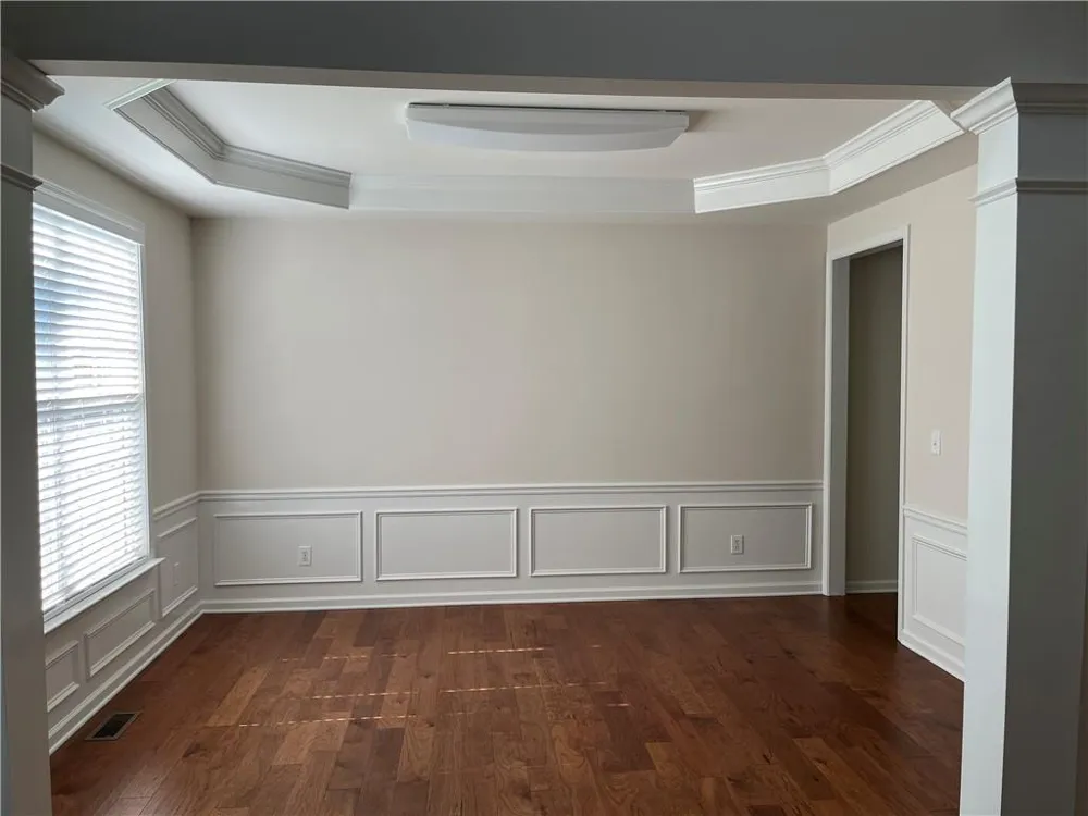 555 Midhurst Place Johns Creek, GA 30024