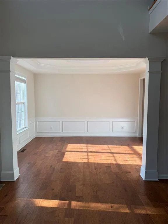 555 Midhurst Place Johns Creek, GA 30024