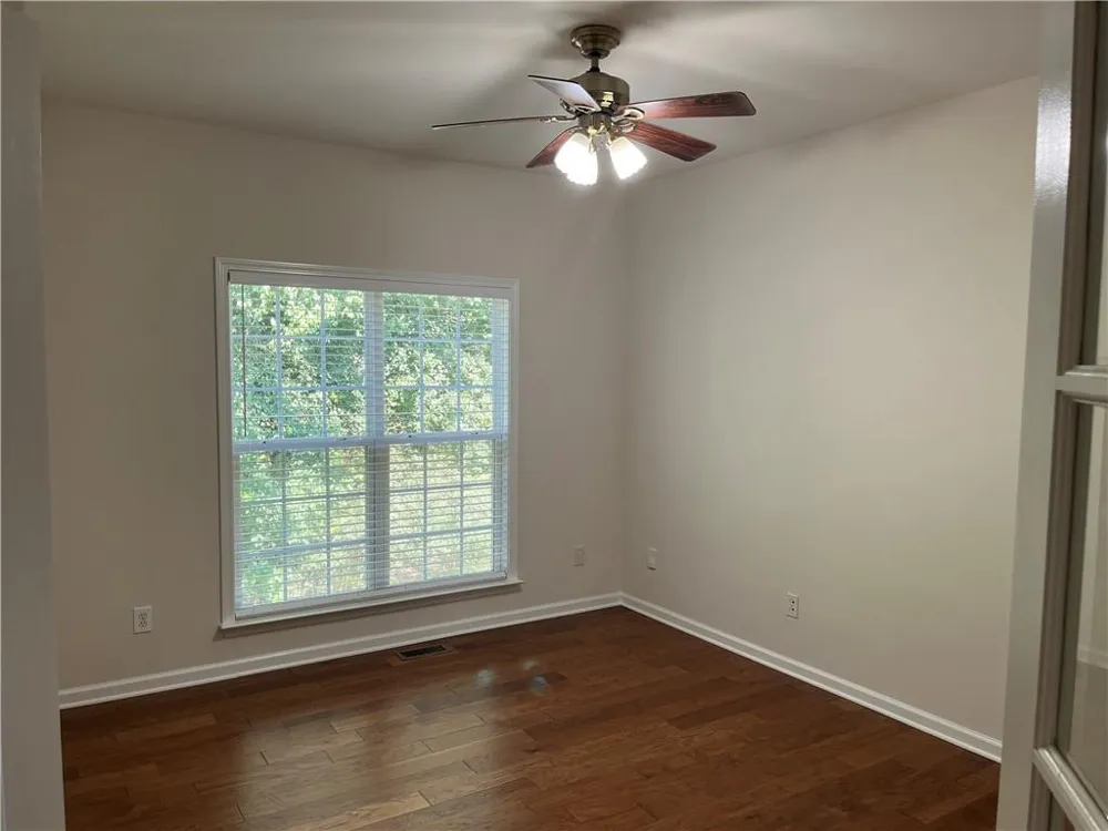 555 Midhurst Place Johns Creek, GA 30024