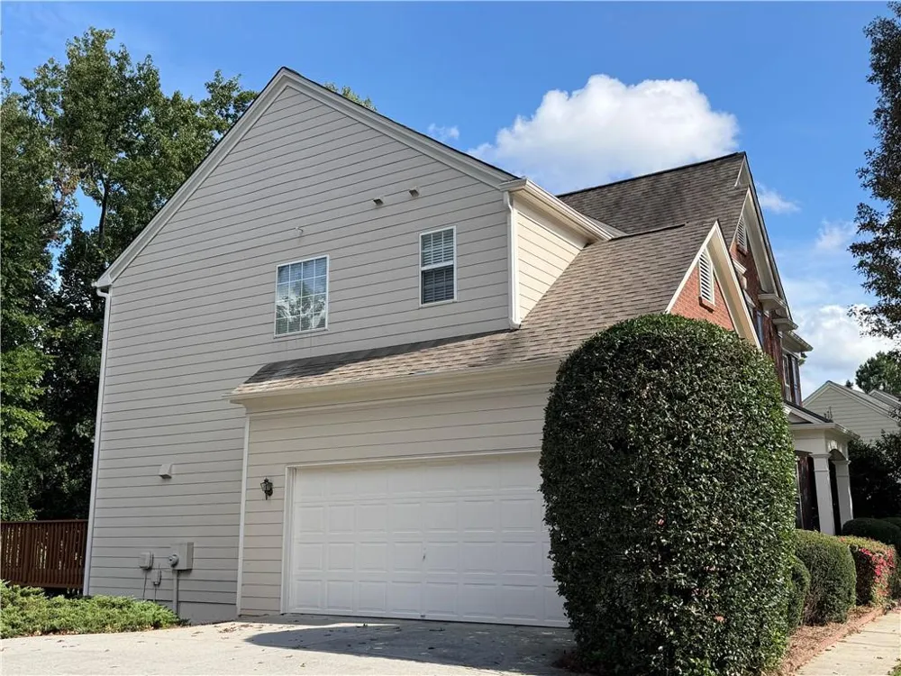 555 Midhurst Place Johns Creek, GA 30024
