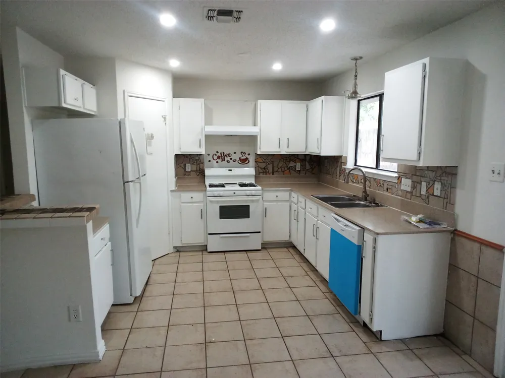 1904 Krizan Avenue Austin, TX 78727