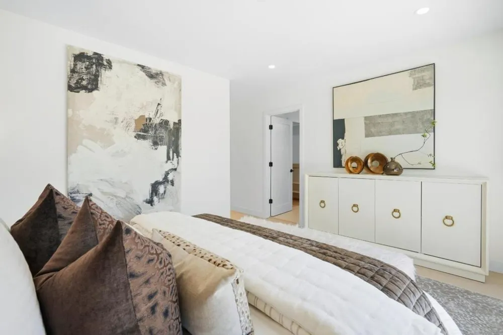 202 Thompson Avenue Mountain View, CA 94043