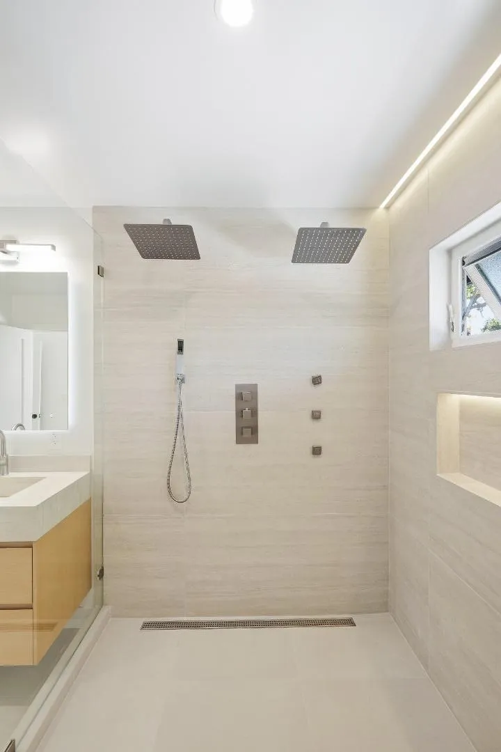 202 Thompson Avenue Mountain View, CA 94043