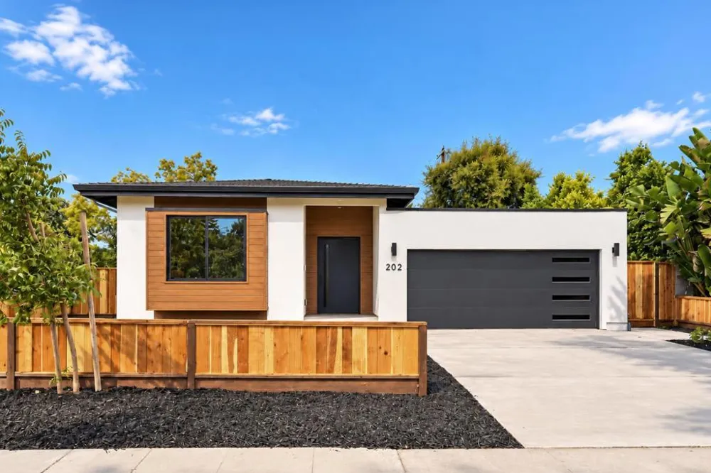 202 Thompson Avenue Mountain View, CA 94043
