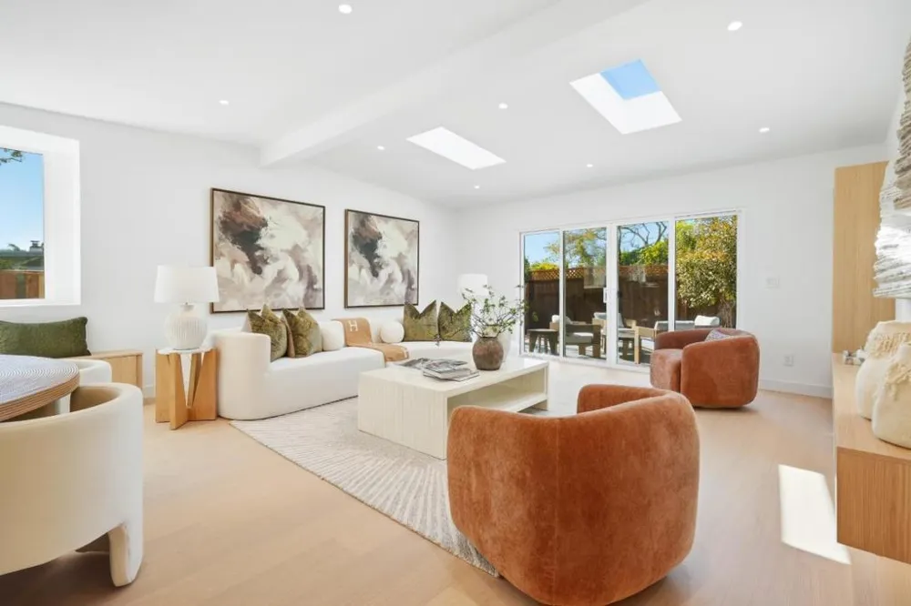 202 Thompson Avenue Mountain View, CA 94043