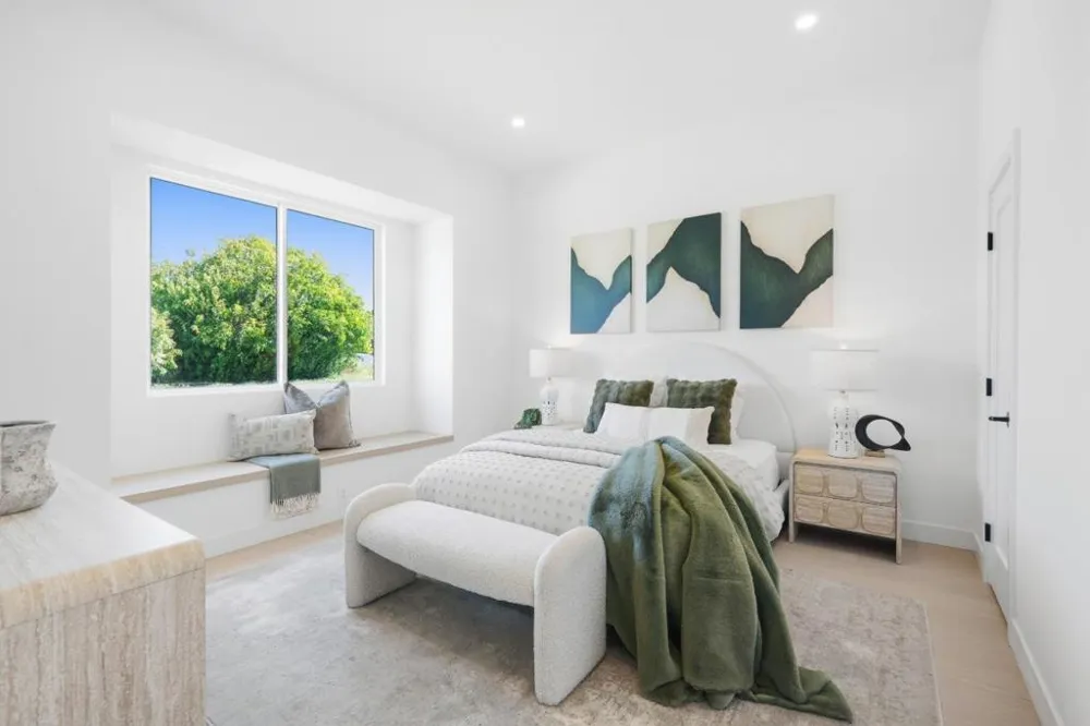 202 Thompson Avenue Mountain View, CA 94043