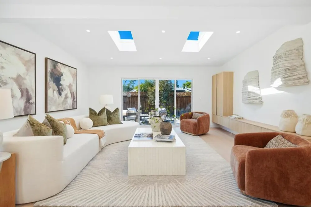 202 Thompson Avenue Mountain View, CA 94043