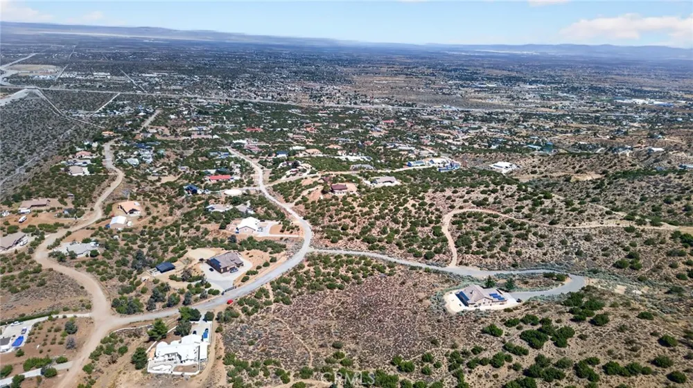 Valley Court Pinon Hills, CA 92372