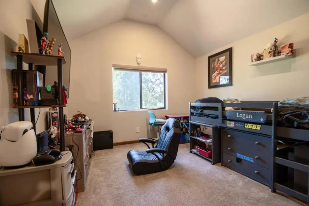 17368 Melody Lane Los Gatos, CA 95033