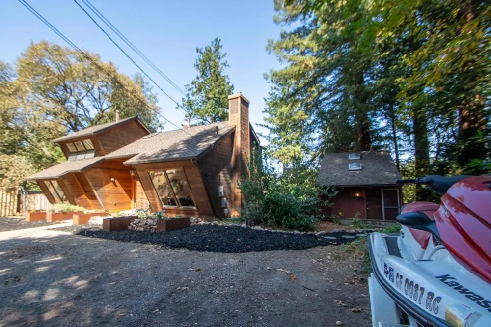 17368 Melody Lane Los Gatos, CA 95033