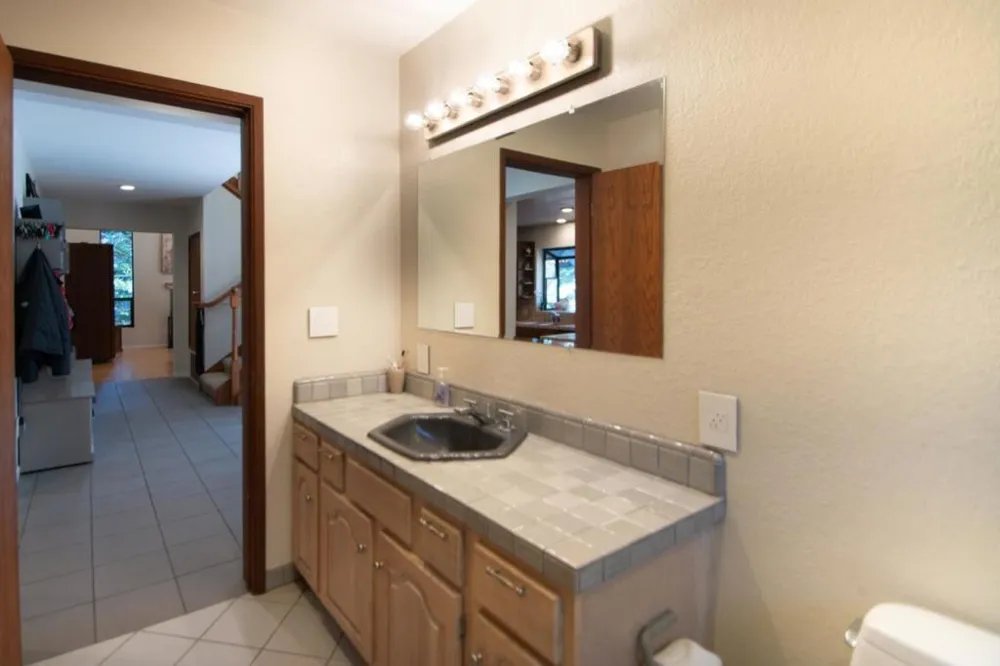 17368 Melody Lane Los Gatos, CA 95033