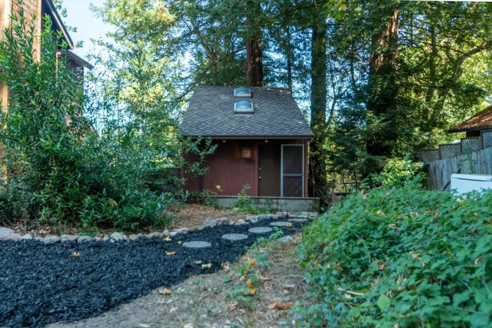17368 Melody Lane Los Gatos, CA 95033