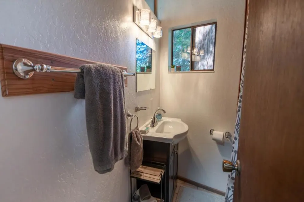 17368 Melody Lane Los Gatos, CA 95033